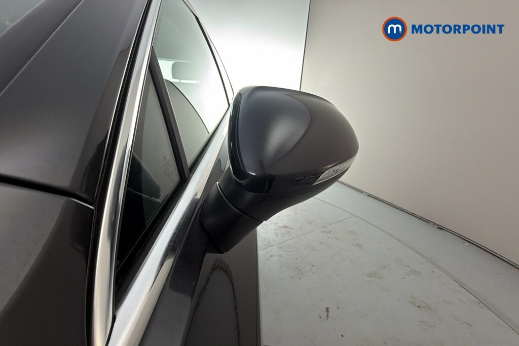 Volkswagen Passat Gte Grey #33