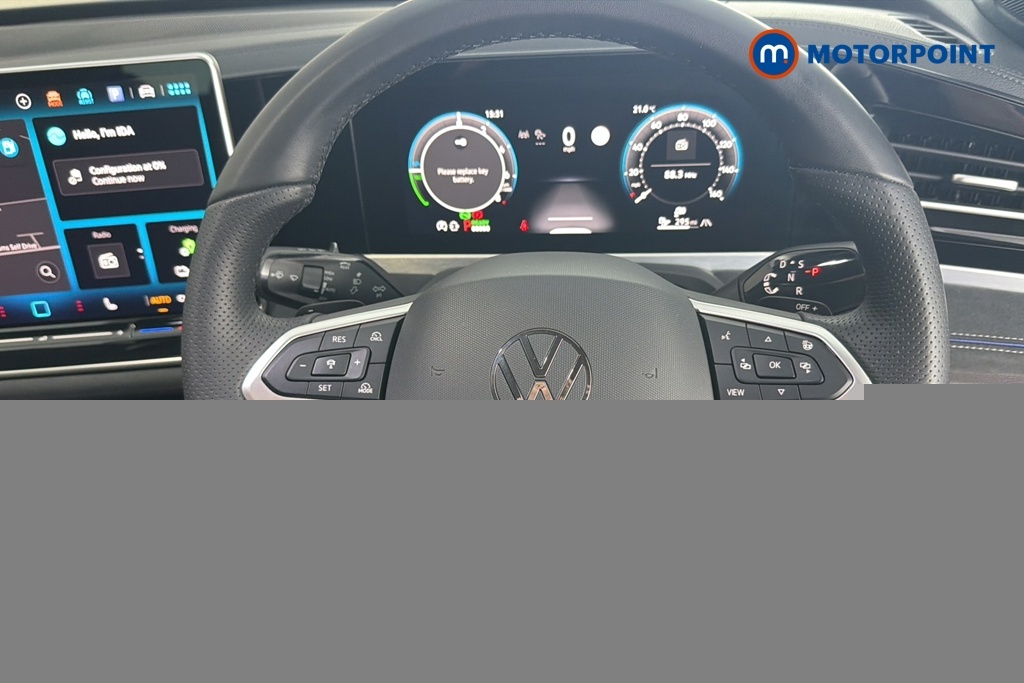 Volkswagen Passat R-line Red #10