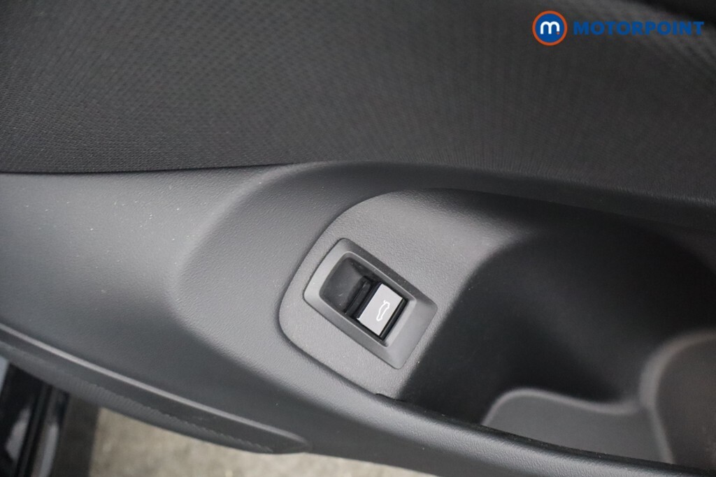 BMW i5 I5 M60 Saloon Blue #22