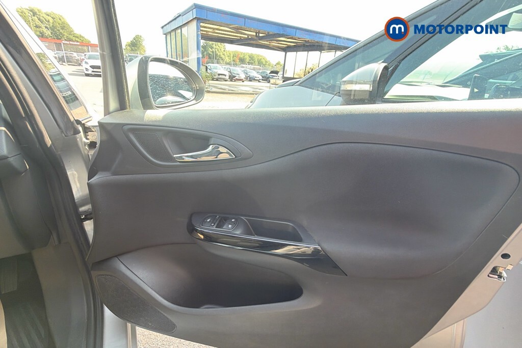 Vauxhall Corsa 1.4 75 Griffin Hatchback #16
