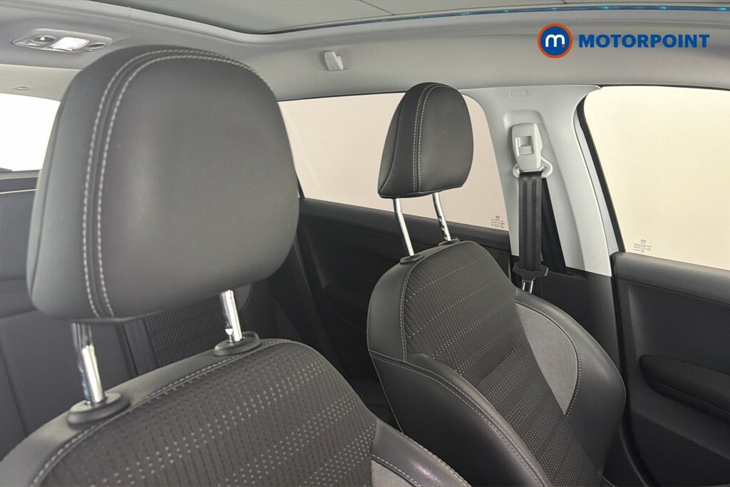 Peugeot 2008 1.2 Puretech Active Black #28