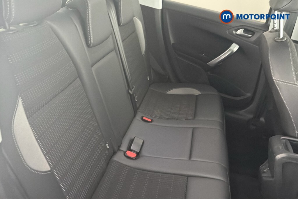 Peugeot 2008 1.2 Puretech Active Black #30