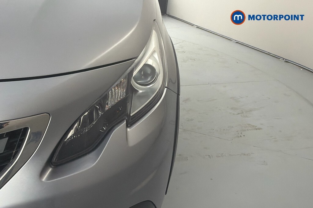 Peugeot 2008 1.2 Puretech Active Black #41