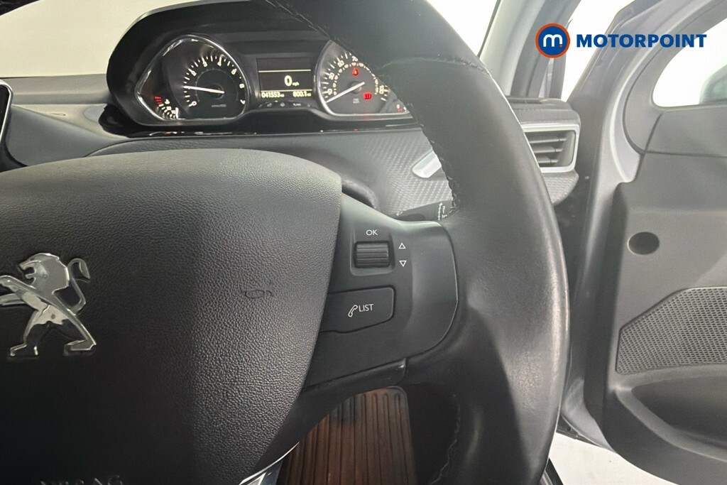 Peugeot 2008 1.2 Puretech Active Black #12