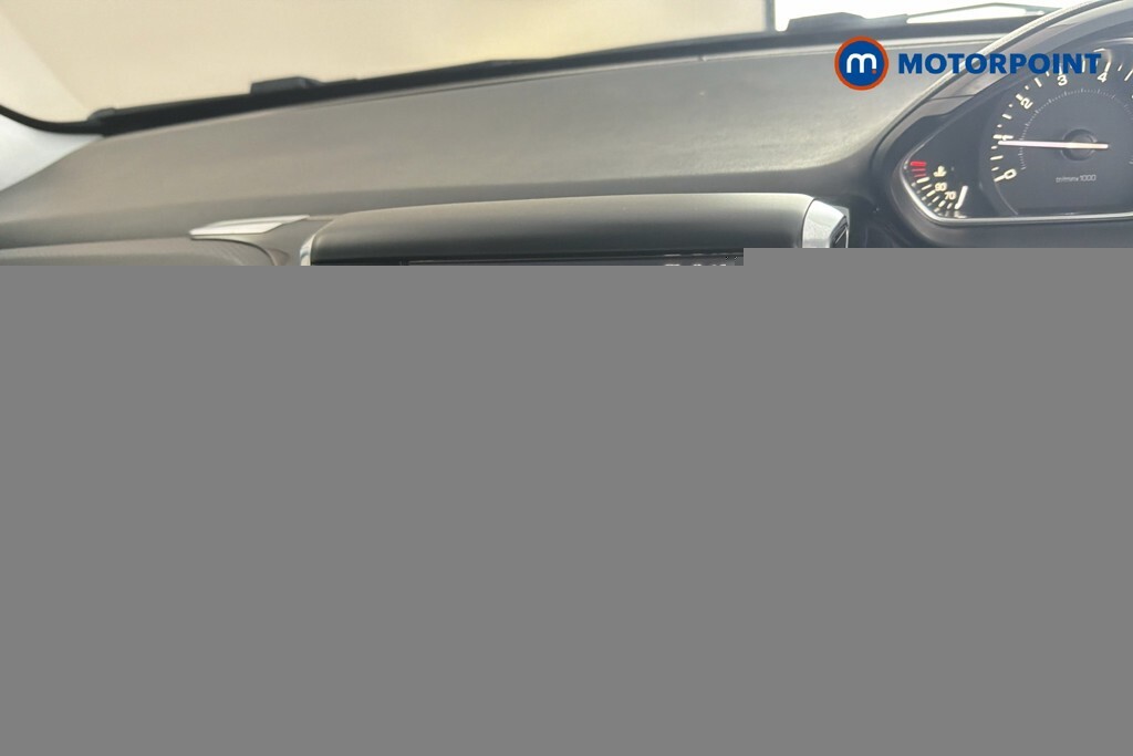 Peugeot 2008 1.2 Puretech Active Black #17