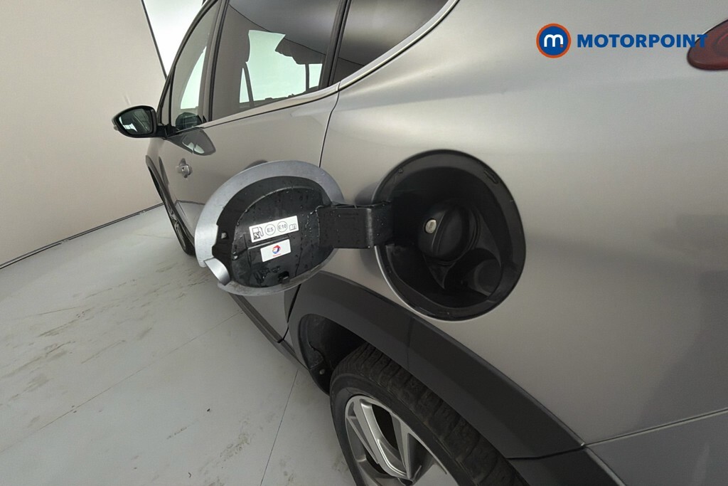 Peugeot 2008 1.2 Puretech Active Black #38