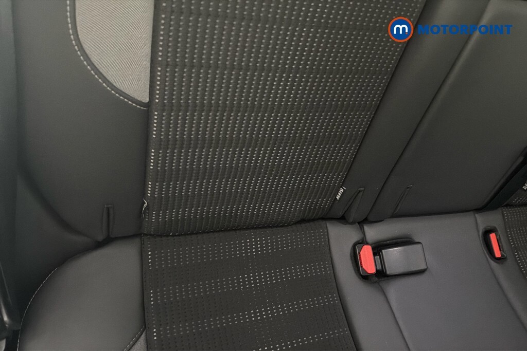Peugeot 2008 1.2 Puretech Active Black #31