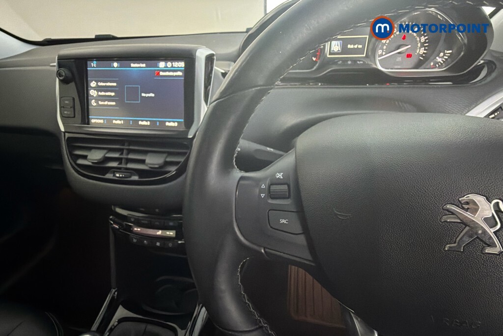 Peugeot 2008 1.2 Puretech Active Black #11