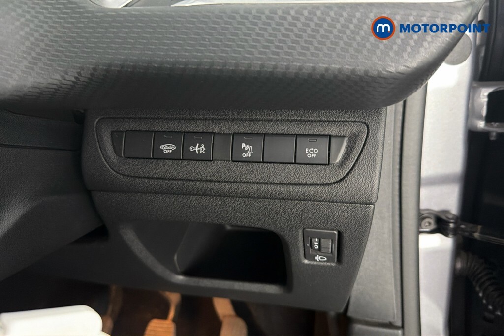 Peugeot 2008 1.2 Puretech Active Black #23