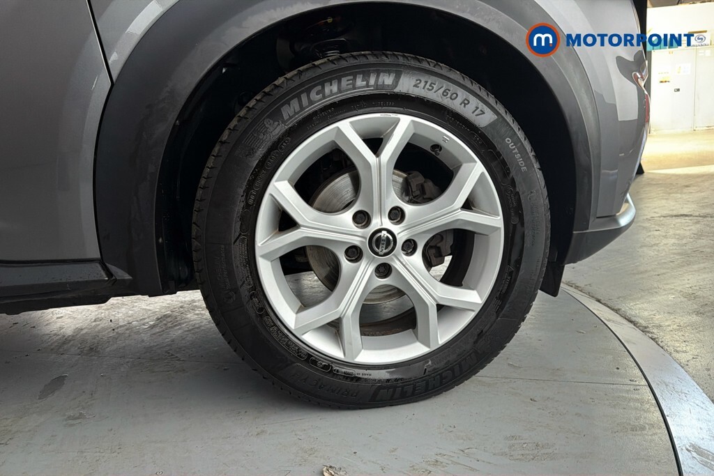Nissan Juke Tekna Black #27