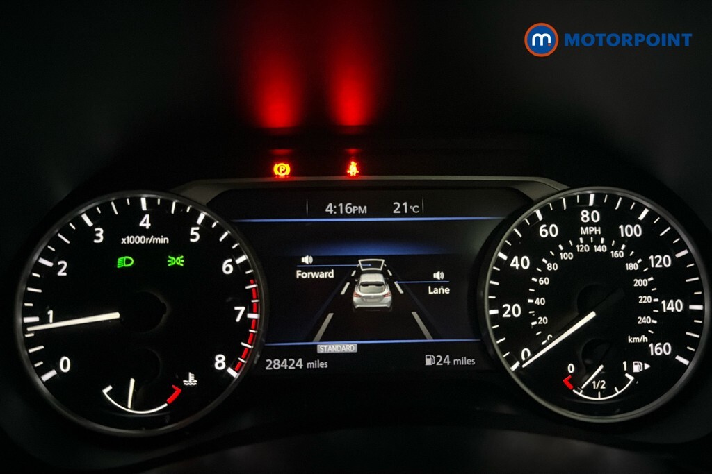 Nissan Juke Tekna Black #11