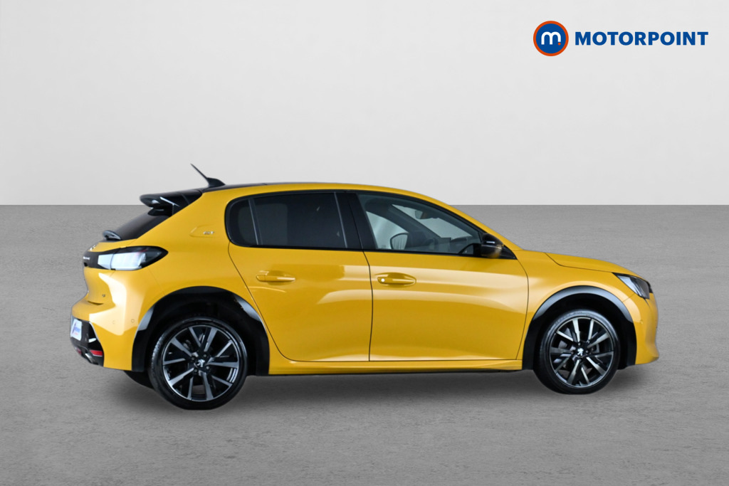 Peugeot 208 Hatchback Red #8