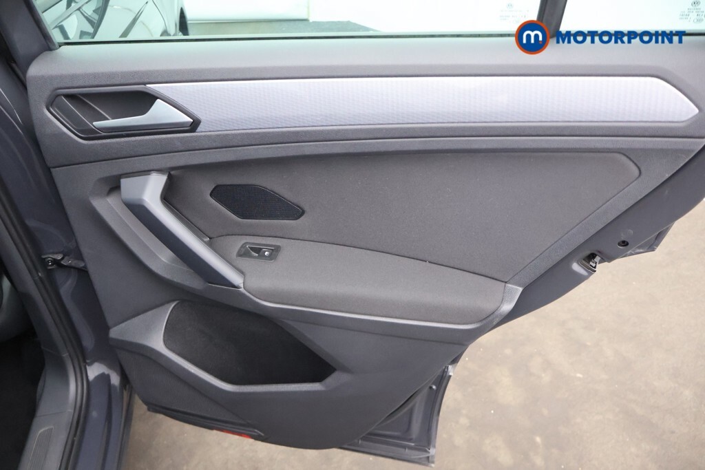Volkswagen Tiguan Elegance Brown #25
