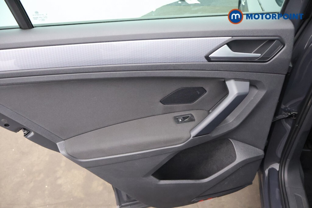 Volkswagen Tiguan Elegance Brown #28