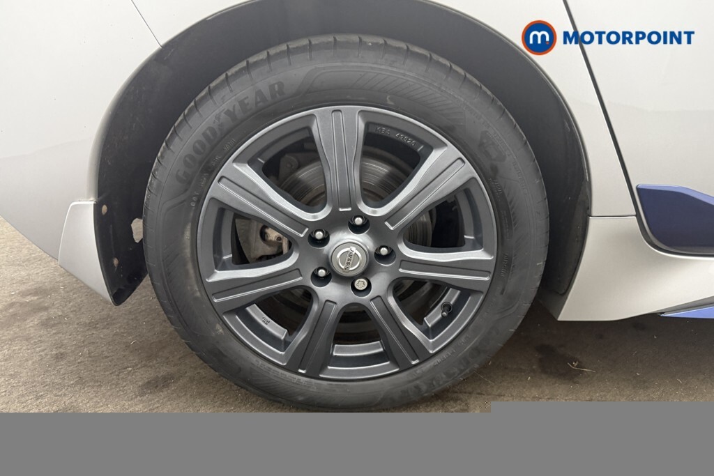 Nissan Leaf Hat E N-connecta 62Kw Grey #25