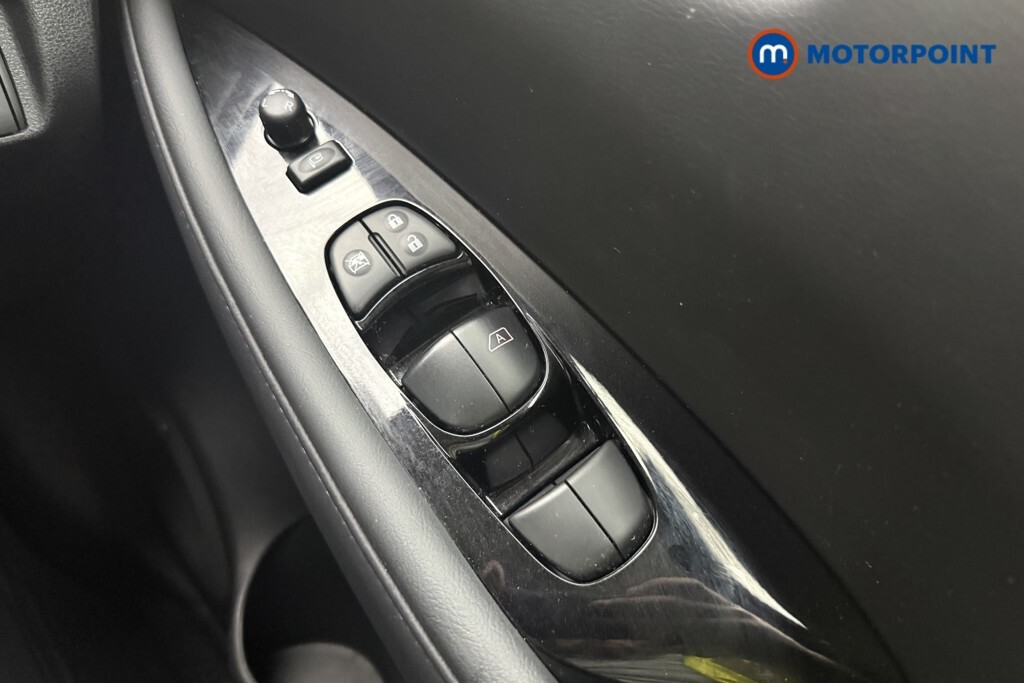 Nissan Leaf Hat E N-connecta 62Kw Grey #19