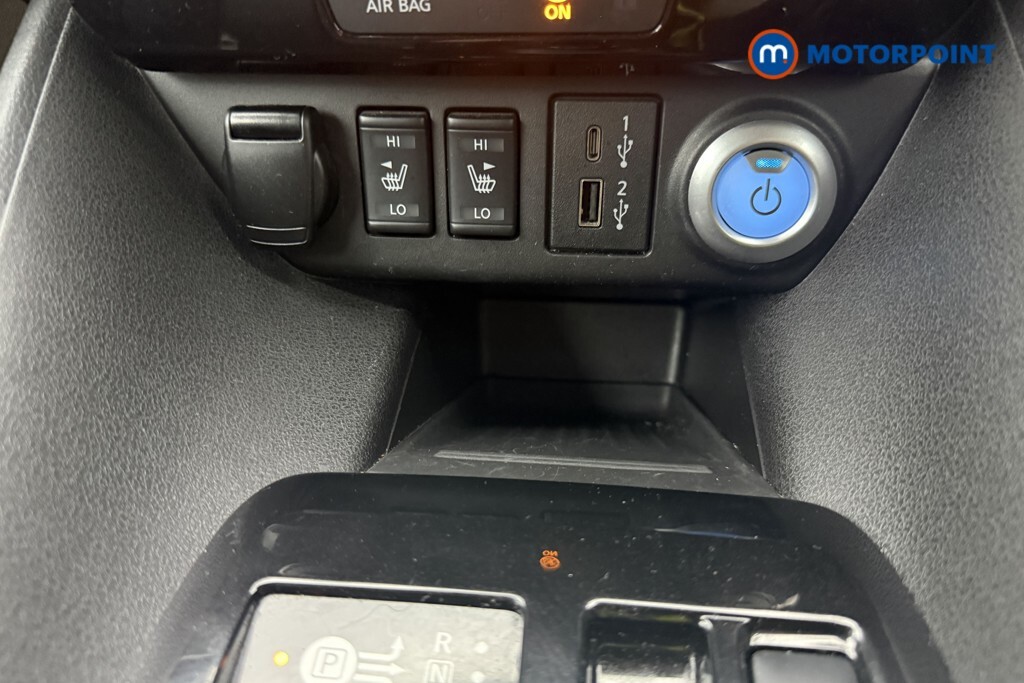 Nissan Leaf Hat E N-connecta 62Kw Grey #17