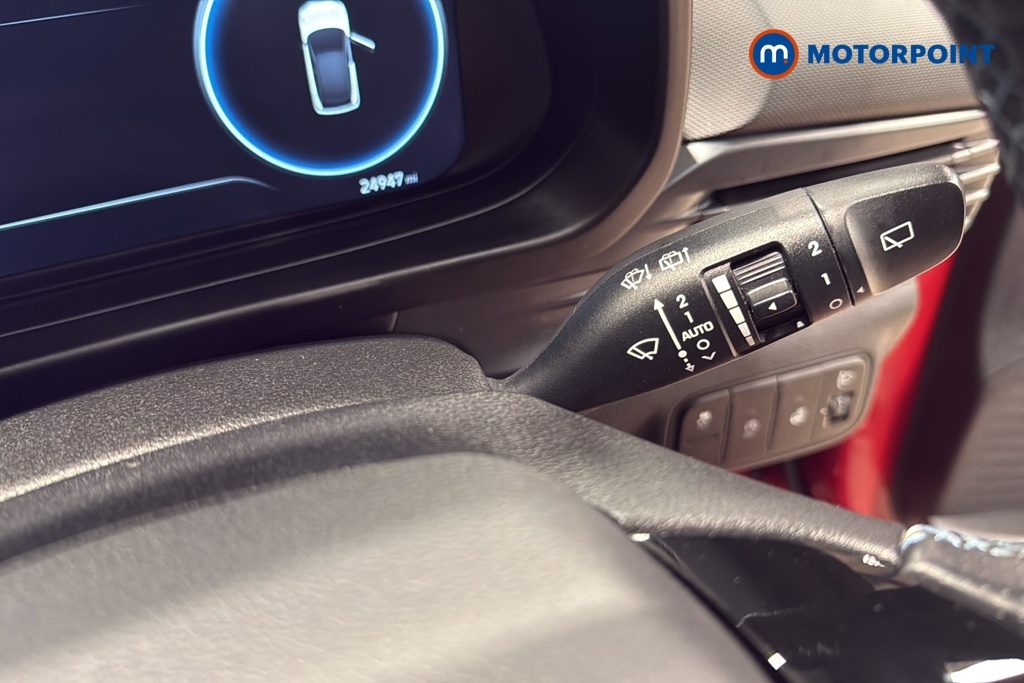 Hyundai I20 Hatchback White #12
