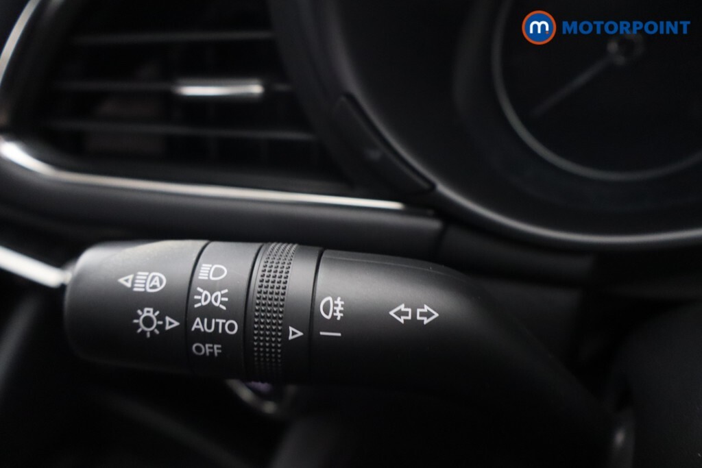 Mazda 3 2.0 E-skyactiv G Mhev Sport Lux White #24