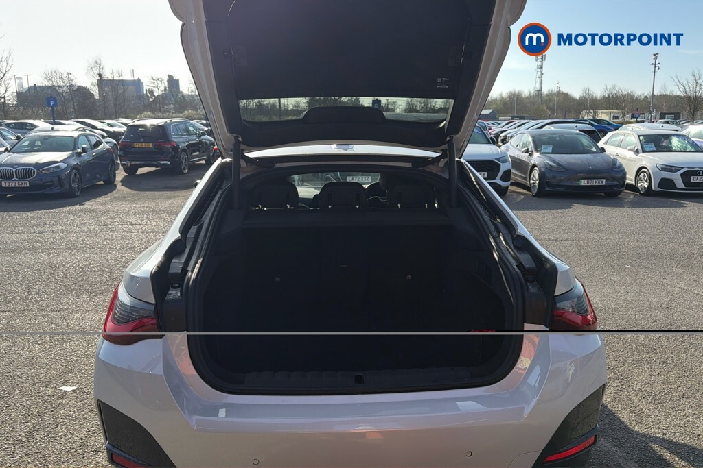 BMW 4 Series M440i Blue #31