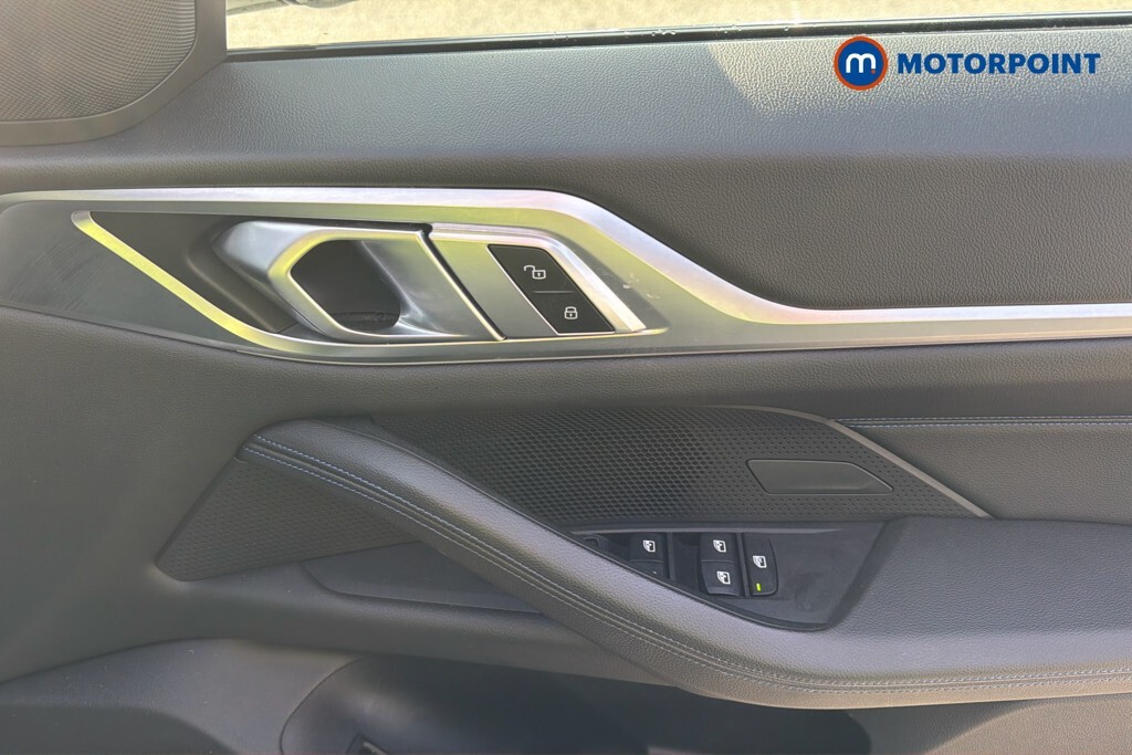 BMW 4 Series M440i Blue #23