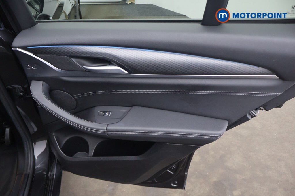 BMW X3 2.0 20D Mht M Grey #24