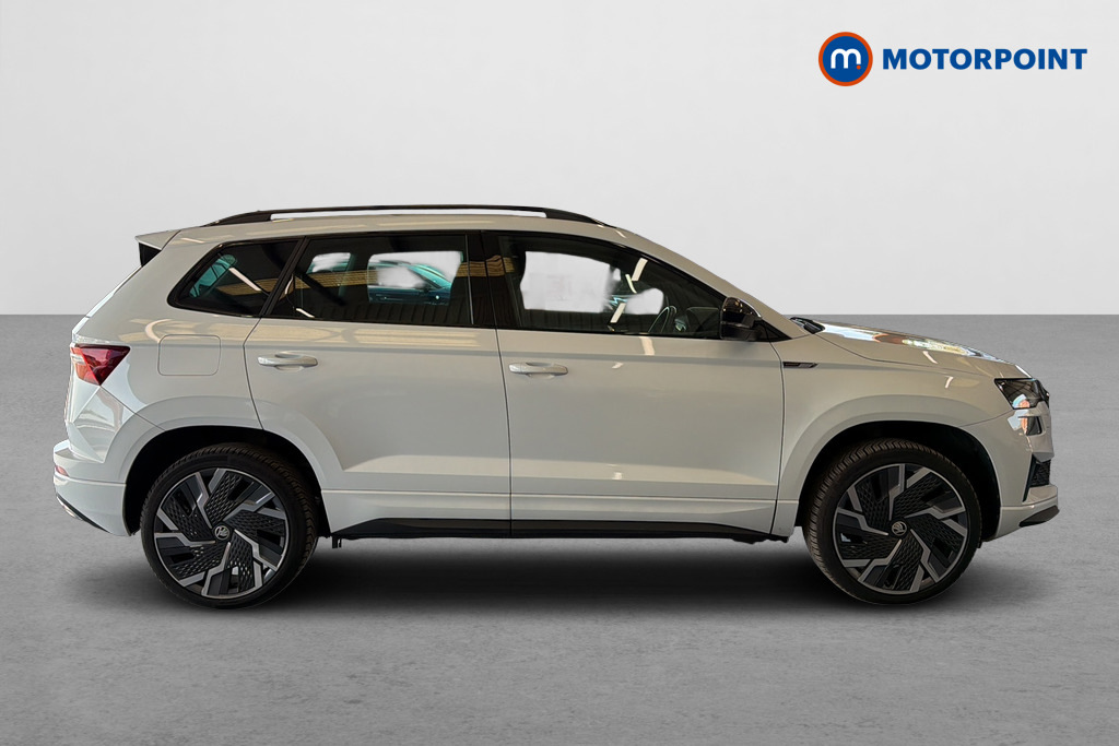 Skoda Karoq 1.5 Tsi Sportline Dsg YH23NLX White #3