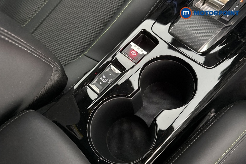Peugeot e-2008 Allure White #20