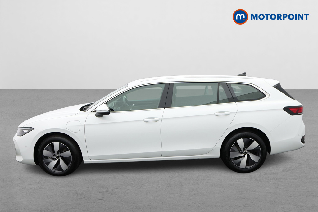 Volkswagen Passat 1.5 Tsi Ehybrid Life Dsg White #4