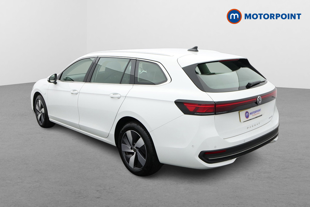 Volkswagen Passat 1.5 Tsi Ehybrid Life Dsg White #5