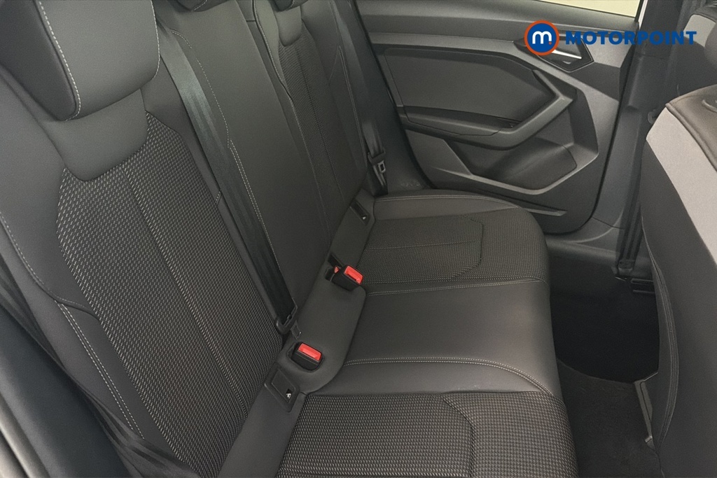 Audi A1 25 Tfsi Black Edition Silver #25