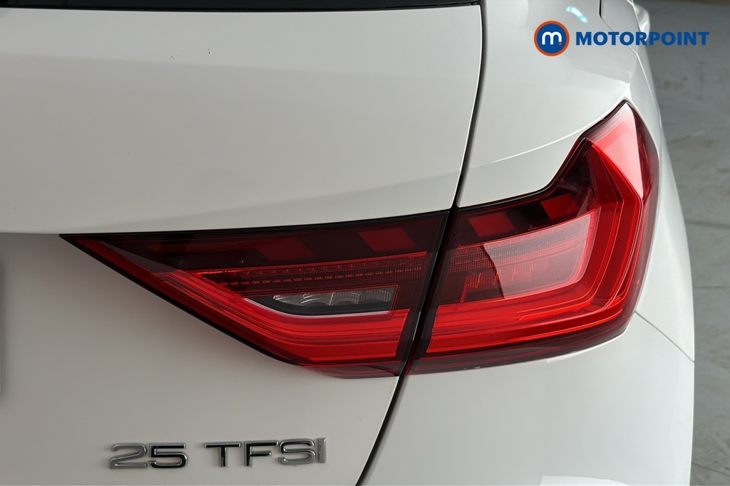 Audi A1 25 Tfsi Black Edition Silver #28