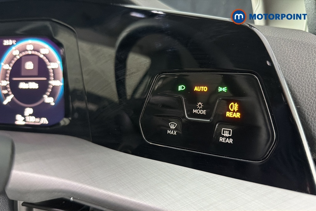Volkswagen Golf R Blue #18