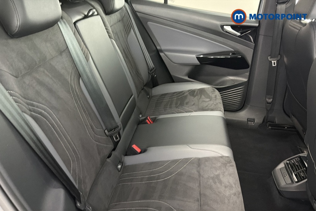 Volkswagen ID.4 Suv White #28