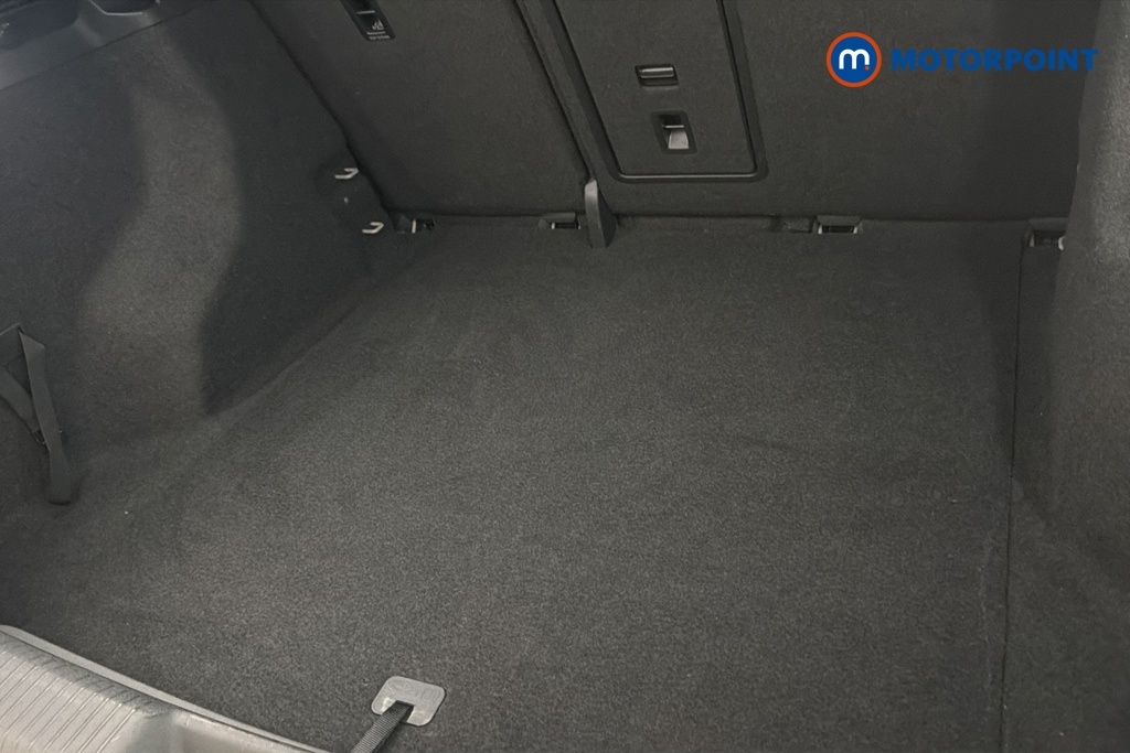 Volkswagen ID.4 Suv White #30