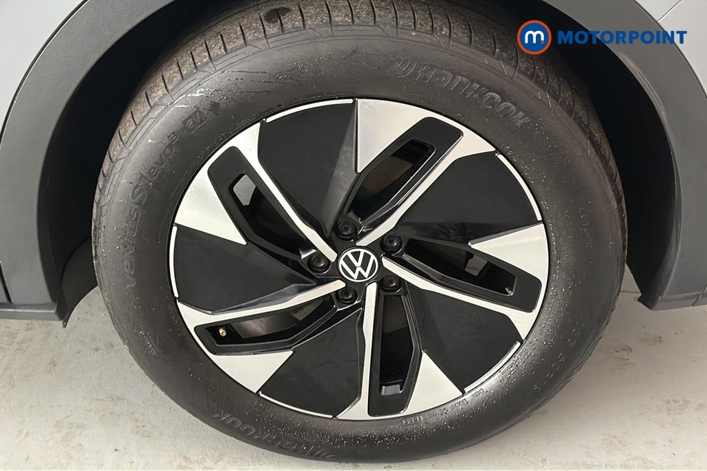 Volkswagen ID.4 Suv White #40