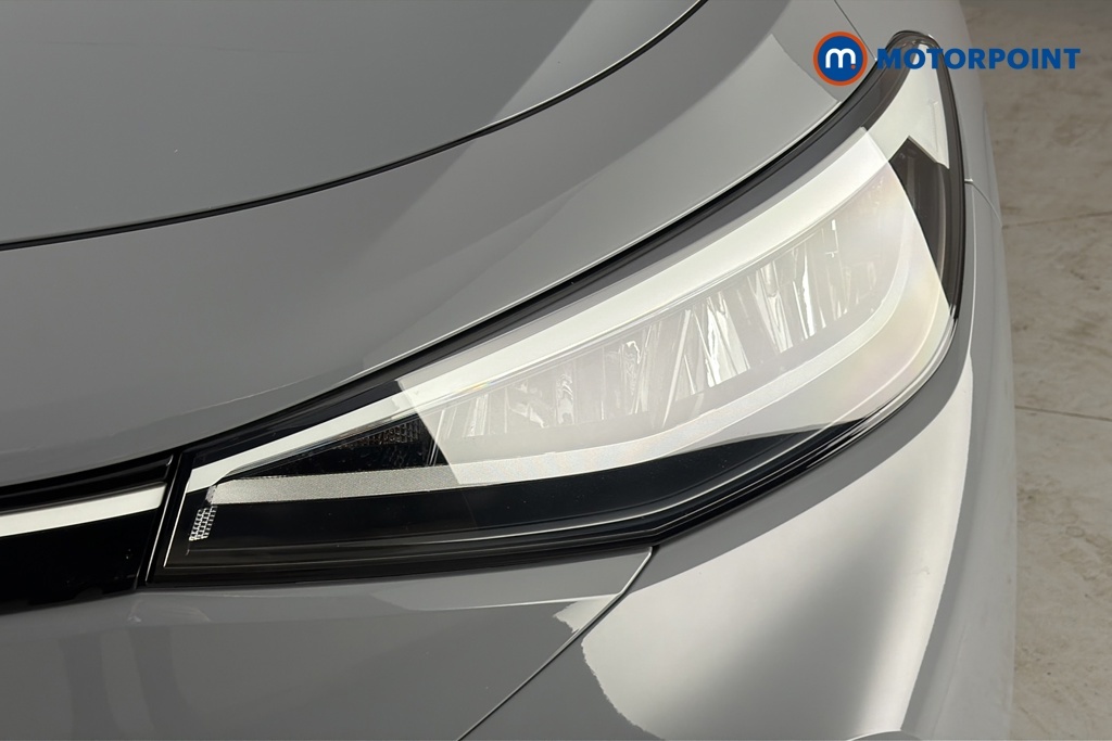Volkswagen ID.4 Suv White #37