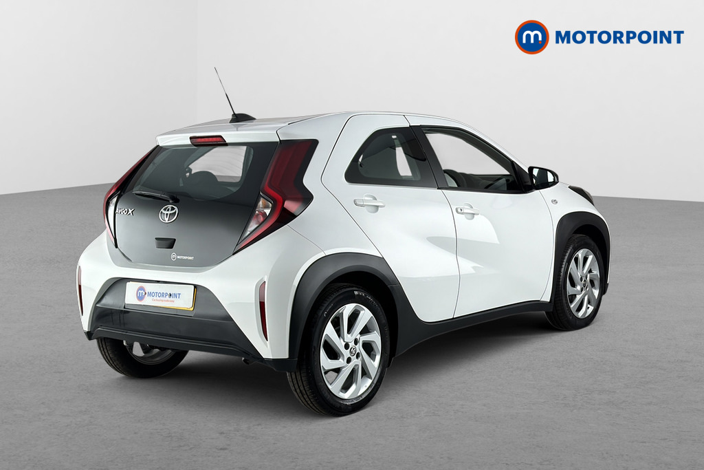 Toyota Aygo X 1.0 Vvt-i Pure LV73ODB White #5