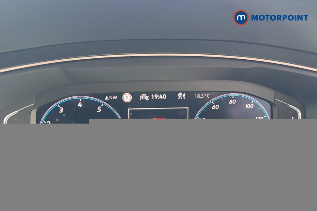 Volkswagen Tiguan Active Grey #10