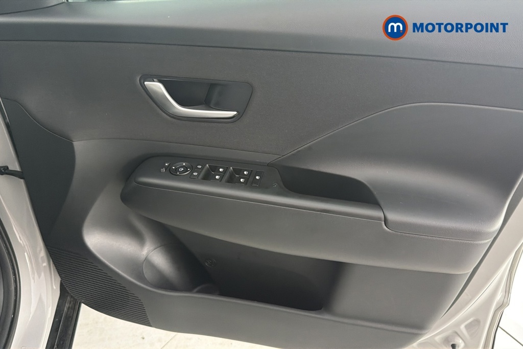 Hyundai Kona Advance Black #19