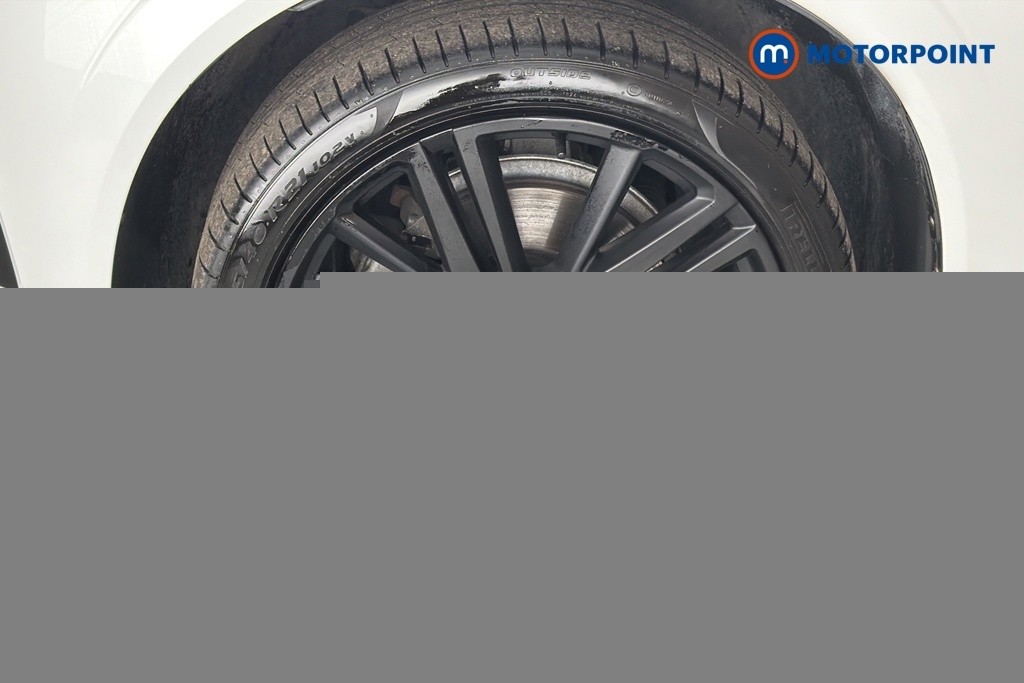 Volvo XC60 2.0 D4 R Design Grey #31
