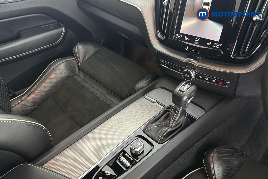 Volvo XC60 2.0 D4 R Design Grey #18