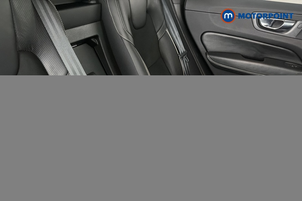 Volvo XC60 2.0 D4 R Design Grey #25