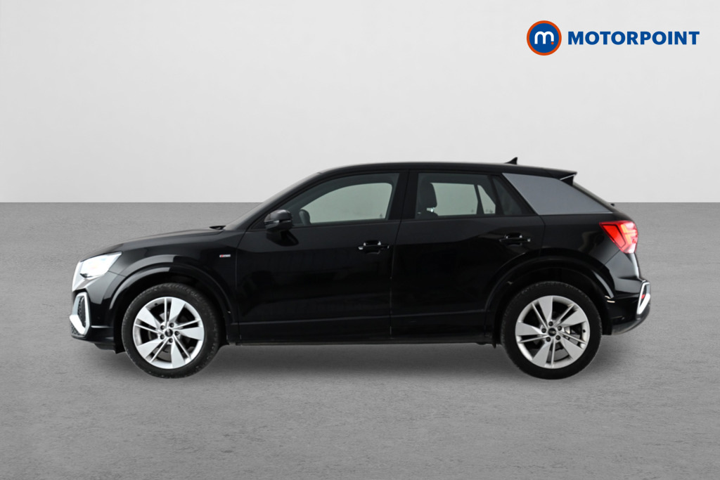 Audi Q2 35 Tfsi S Line S Tronic Black #4