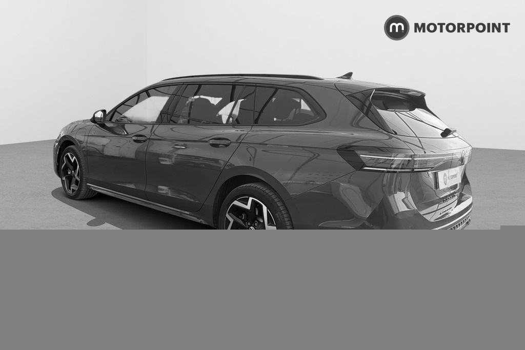Volkswagen Passat 1.5 Tsi Ehybrid 272 R-line Dsg Red #6