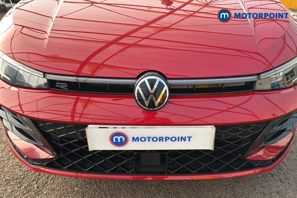 Volkswagen Passat R-line Green #36