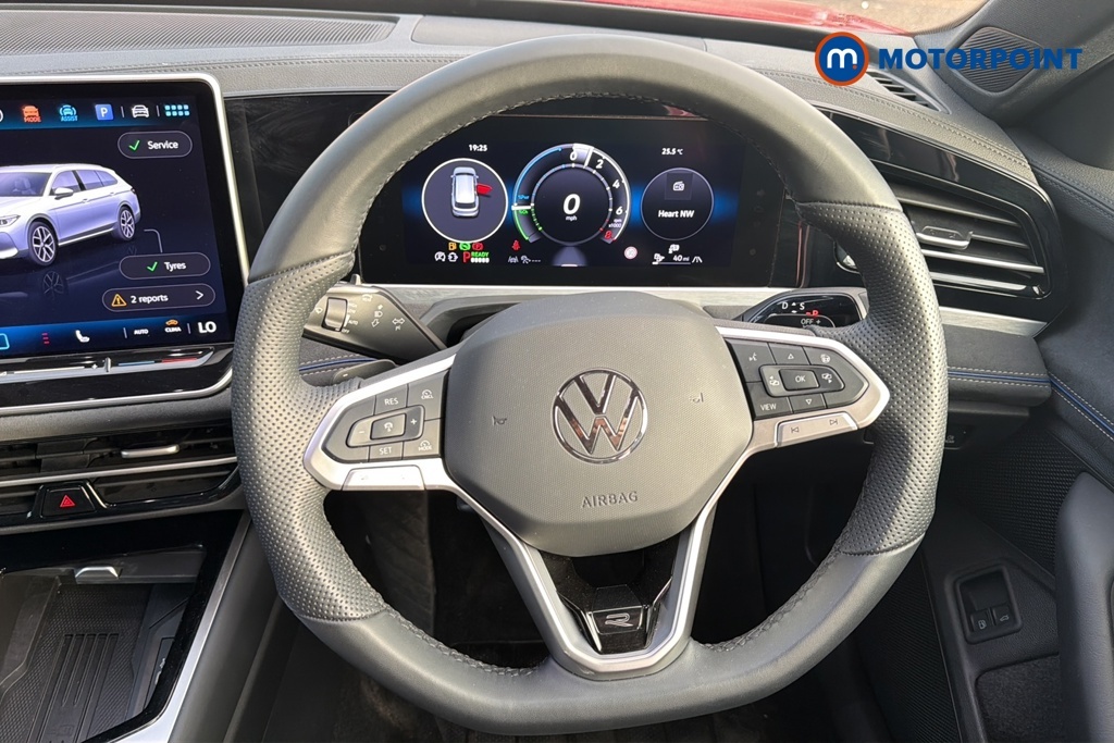 Volkswagen Passat R-line Green #9