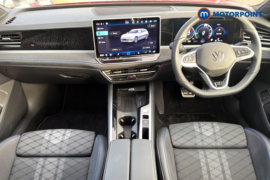 Volkswagen Passat R-line Green #8