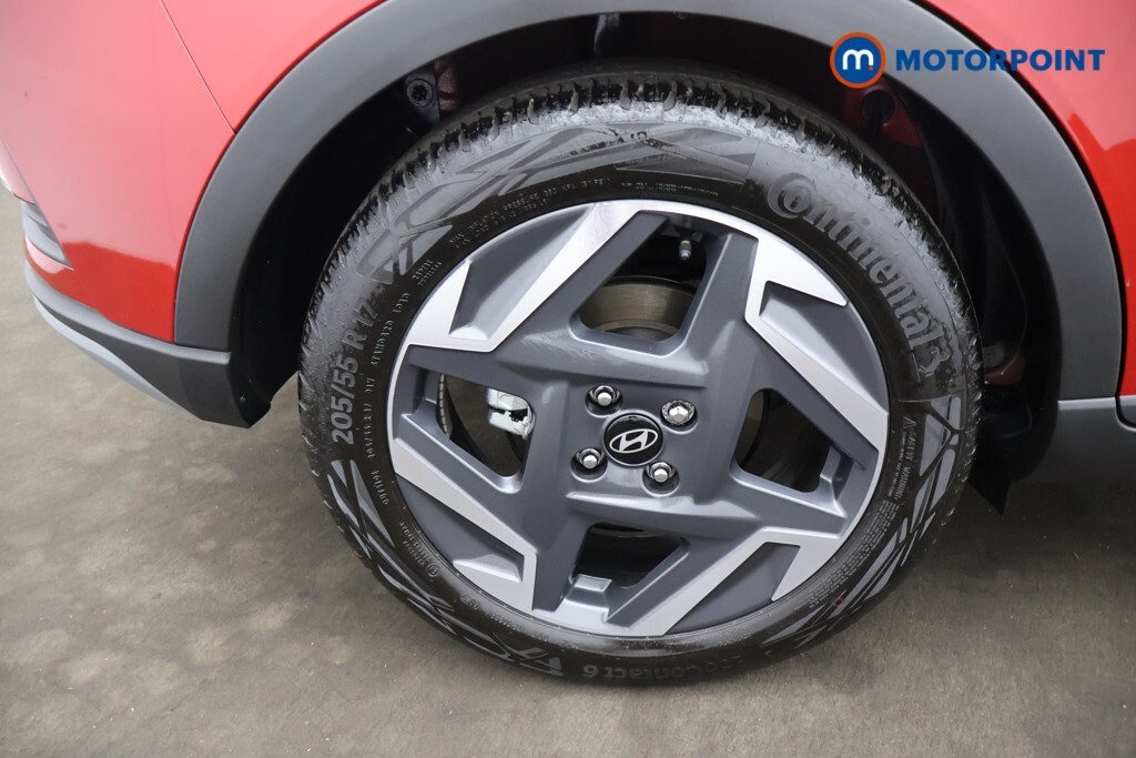 Hyundai Bayon Premium White #20