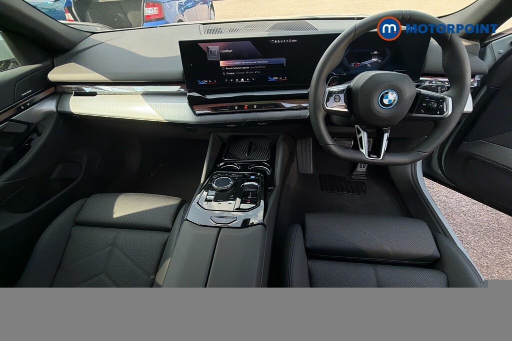 BMW i5 250Kw Edrive40 M Sport 84Kwh Grey #6